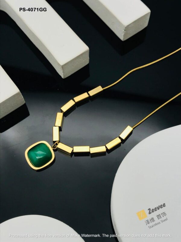 Chic Charms